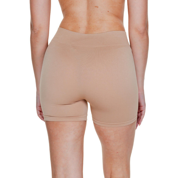 Vero Moda Clothing Shorts Vero Moda  Women Short